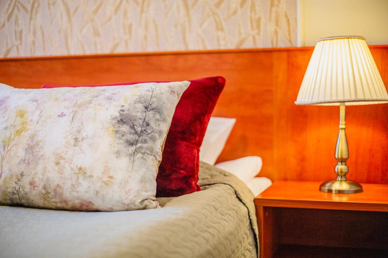 Hotel Zuvedra Ignalina Esterno foto