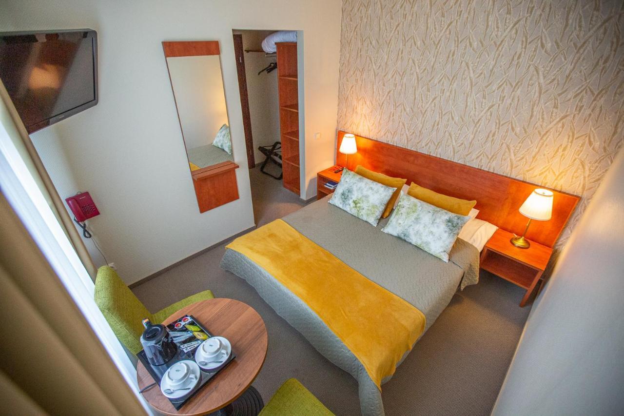 Hotel Zuvedra Ignalina Esterno foto